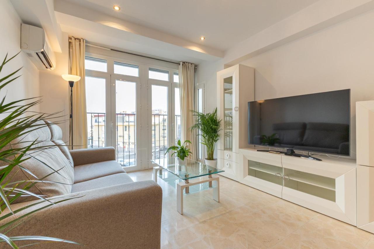 Charming 3 Bedroom Apartment At Triana Center By Oui Seville Luaran gambar
