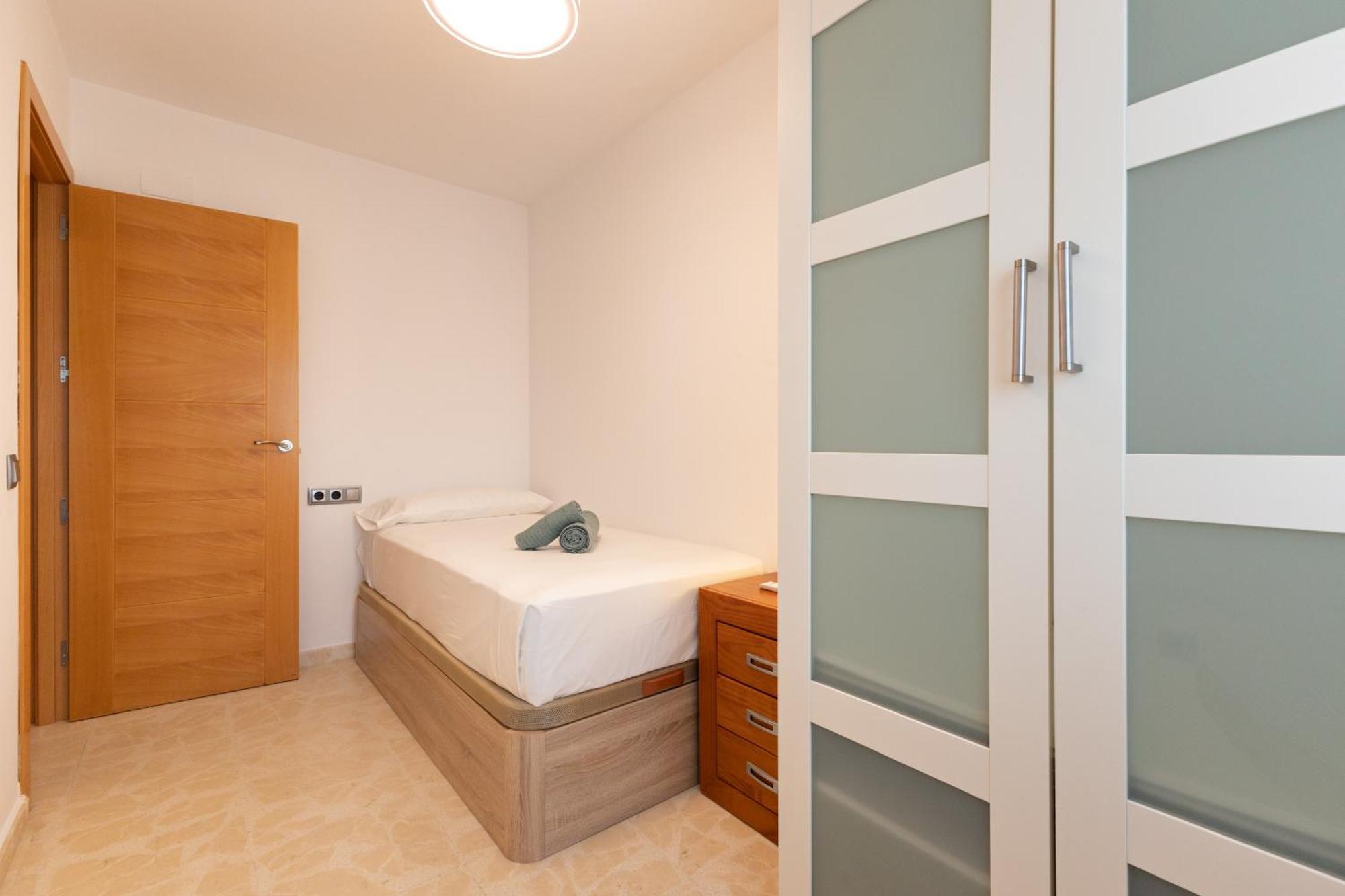 Charming 3 Bedroom Apartment At Triana Center By Oui Seville Luaran gambar
