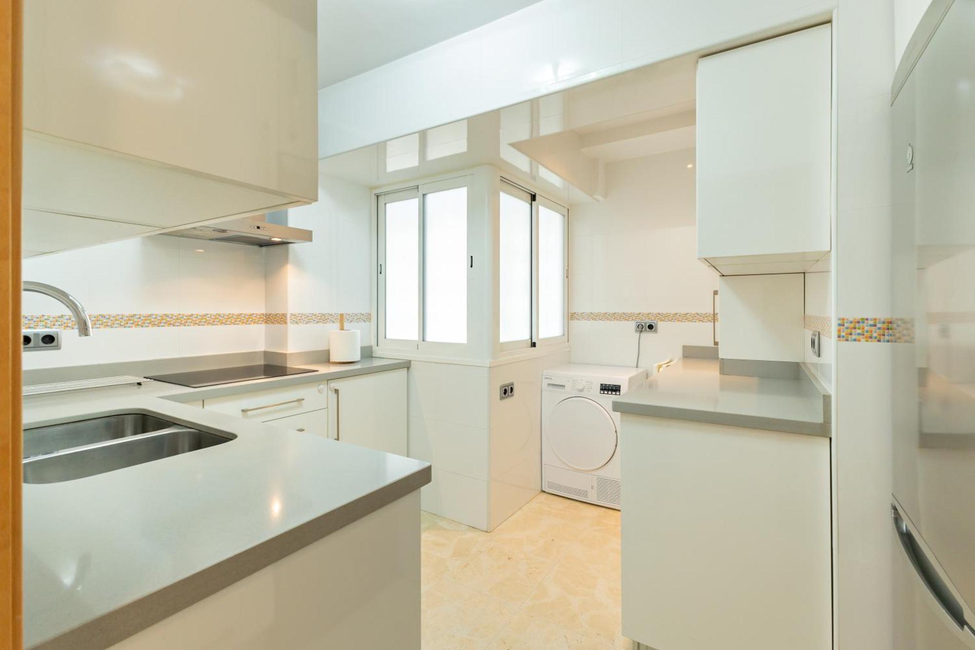 Charming 3 Bedroom Apartment At Triana Center By Oui Seville Luaran gambar