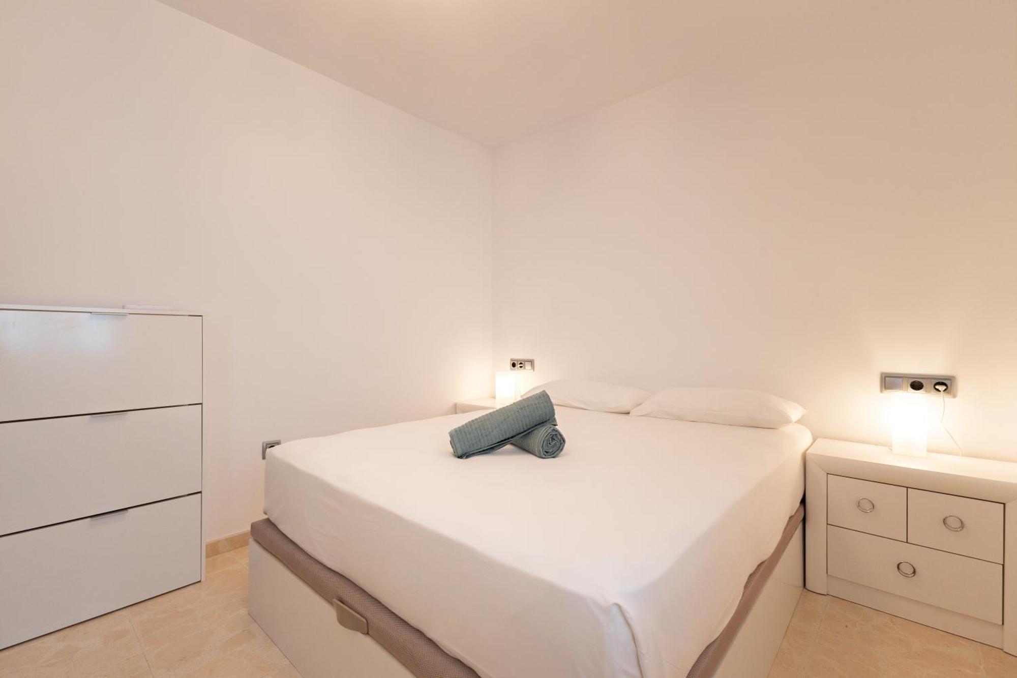 Charming 3 Bedroom Apartment At Triana Center By Oui Seville Luaran gambar