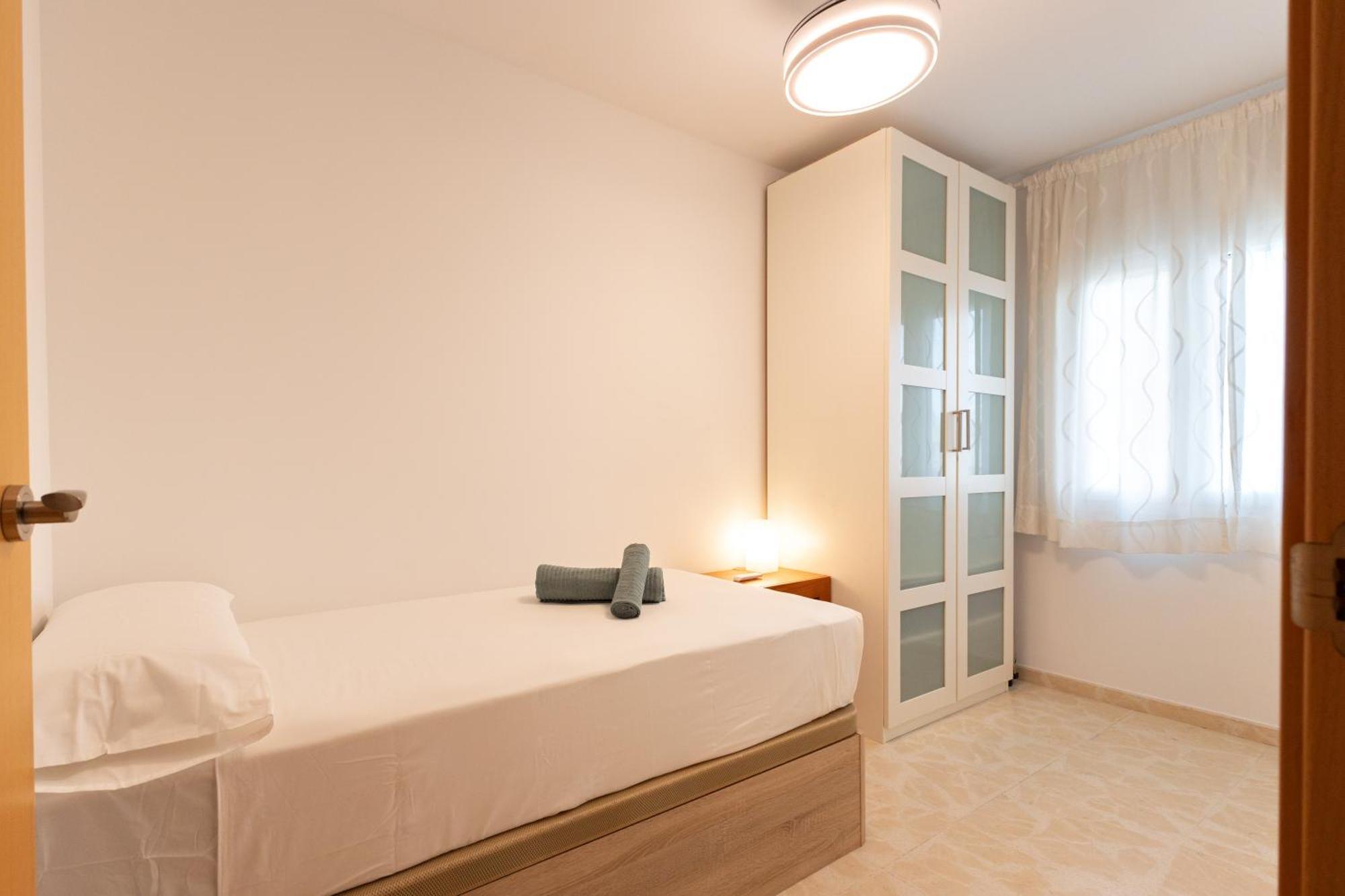 Charming 3 Bedroom Apartment At Triana Center By Oui Seville Luaran gambar